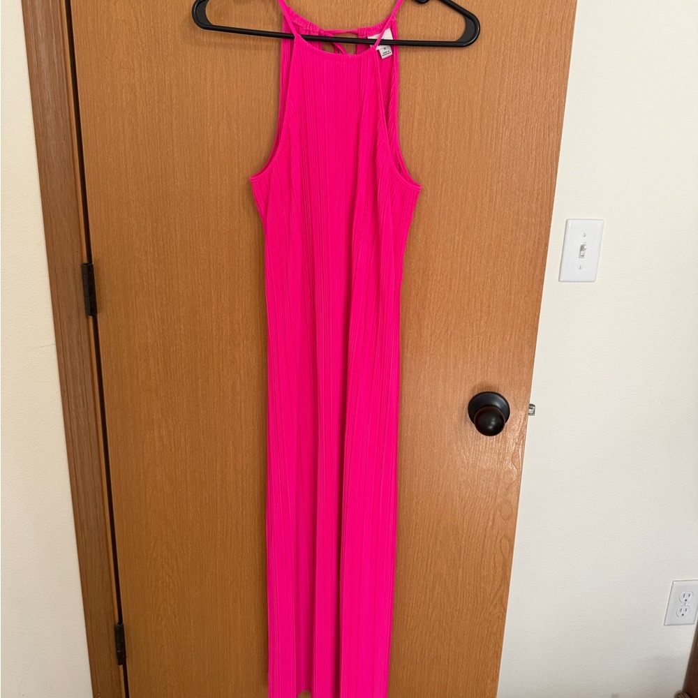 Sleeveless Ribbed Maxi Dress in Bright Pink